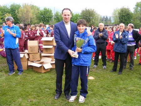 premiazione prato miglior giocatore sq non prof.jpg